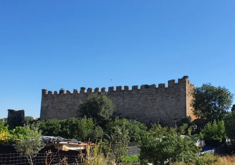 Castillo - Casa Fuerte de los Herrera, Spain